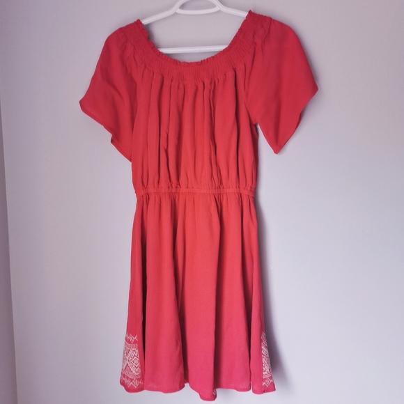 Skies Are Blue Embroidered Dress - Picture 6 of 7